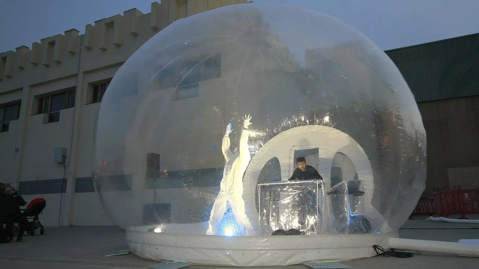 La instal·lació 'Bombolla Segura'