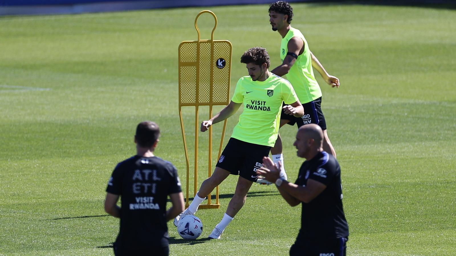 Julián Alvarez returns to training with Atlético de Madrid