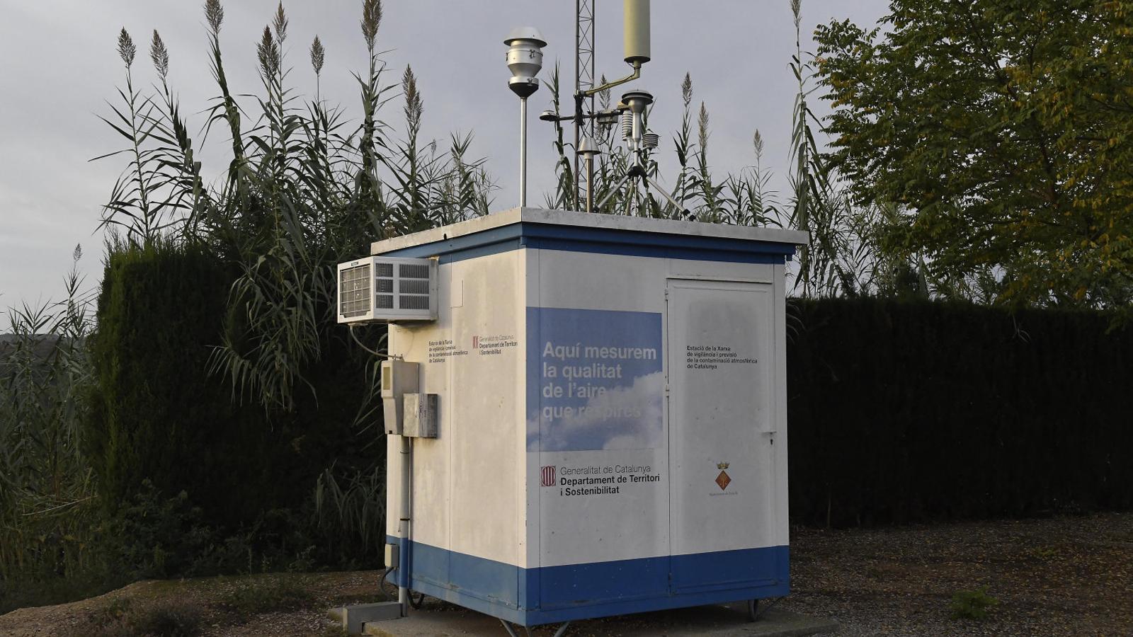 Punt de mesura clàssic de la Xarxa de Vigilància i Previsió de la Contaminació Atmosfèrica a les Garrigues.