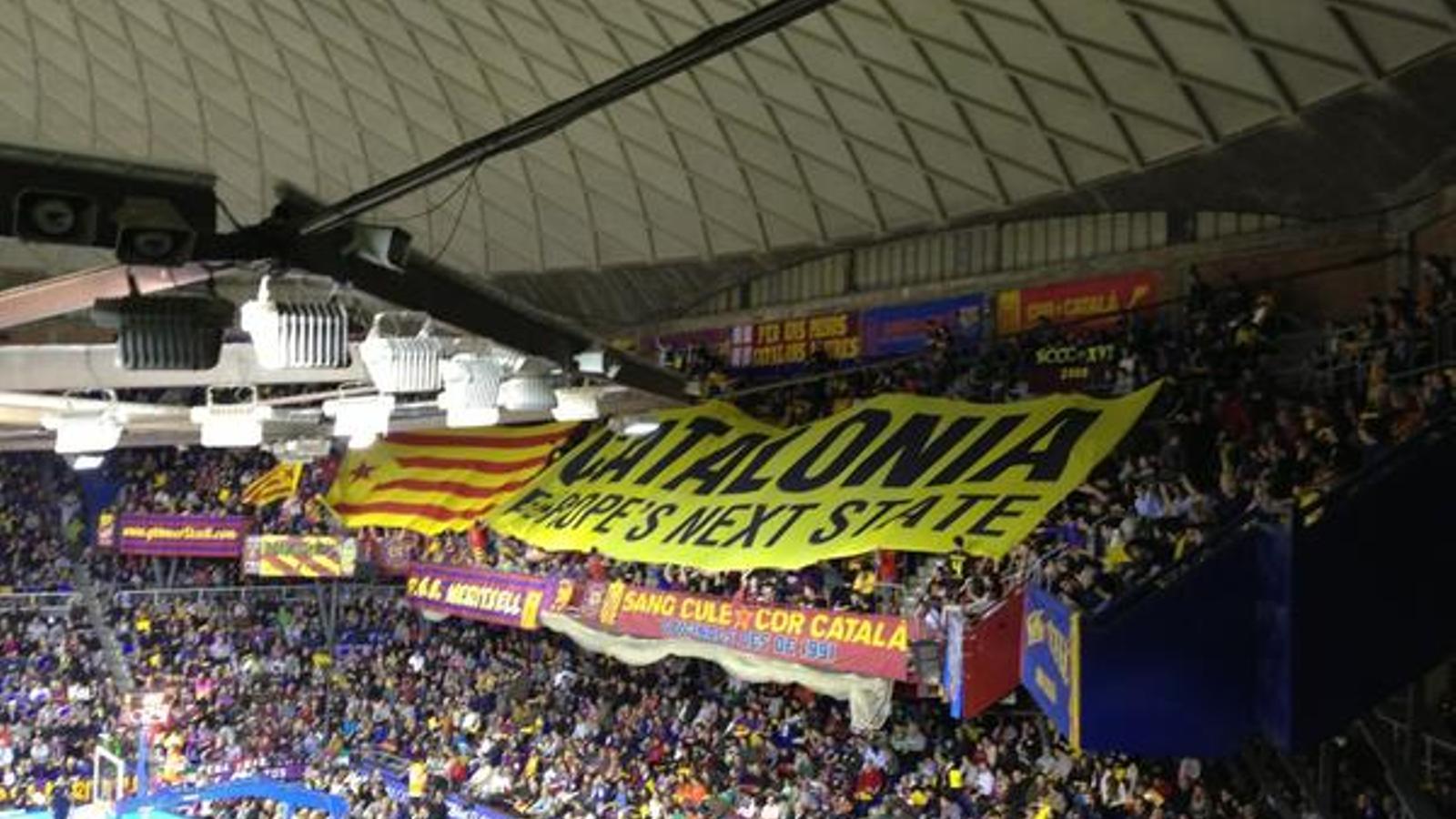 Pancarta al Palau Blaugrana