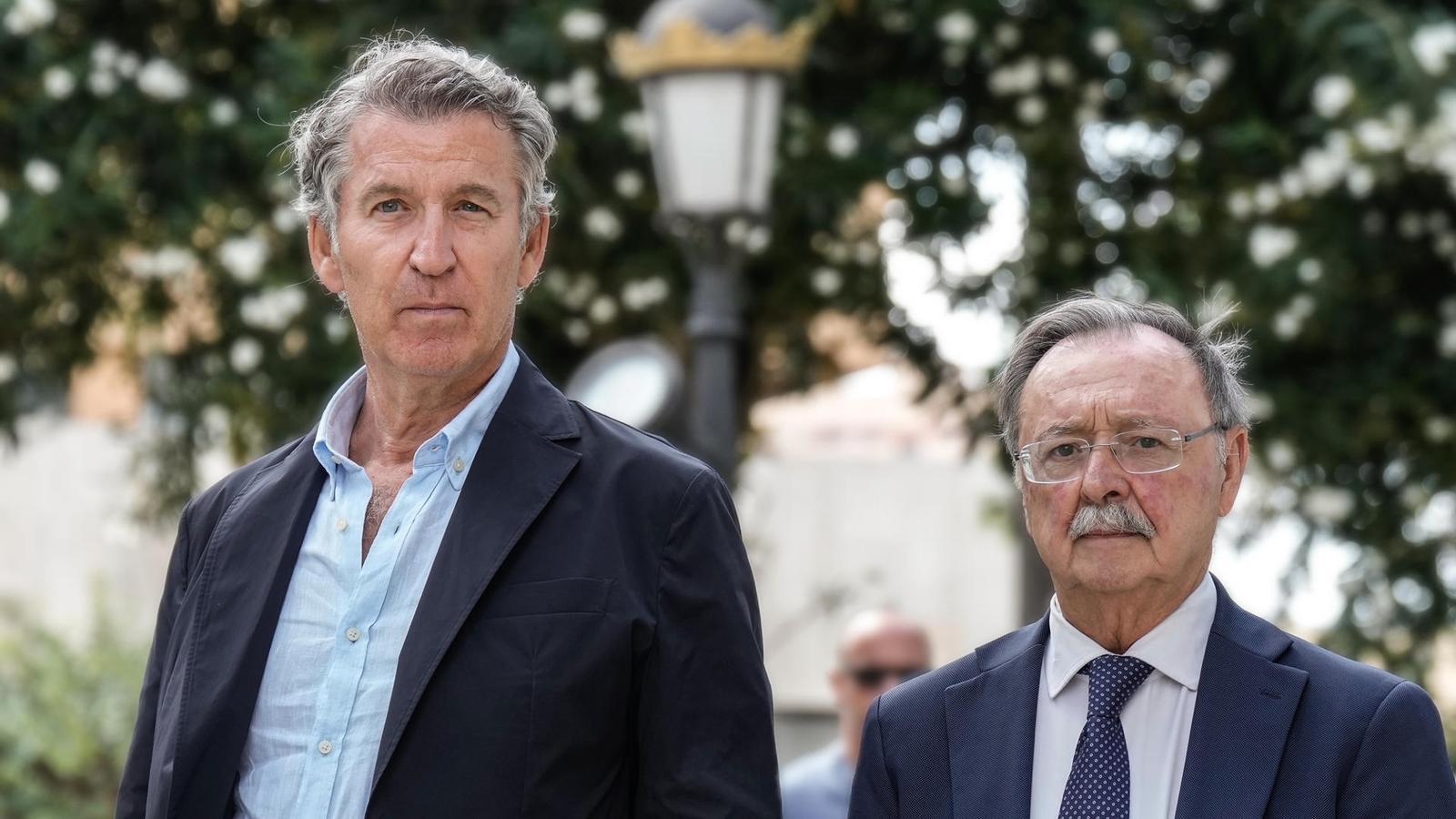 The leader of the PP, Alberto Núñez Feijóo, with the president of Ceuta, Juan Jesús Vivas, this Wednesday