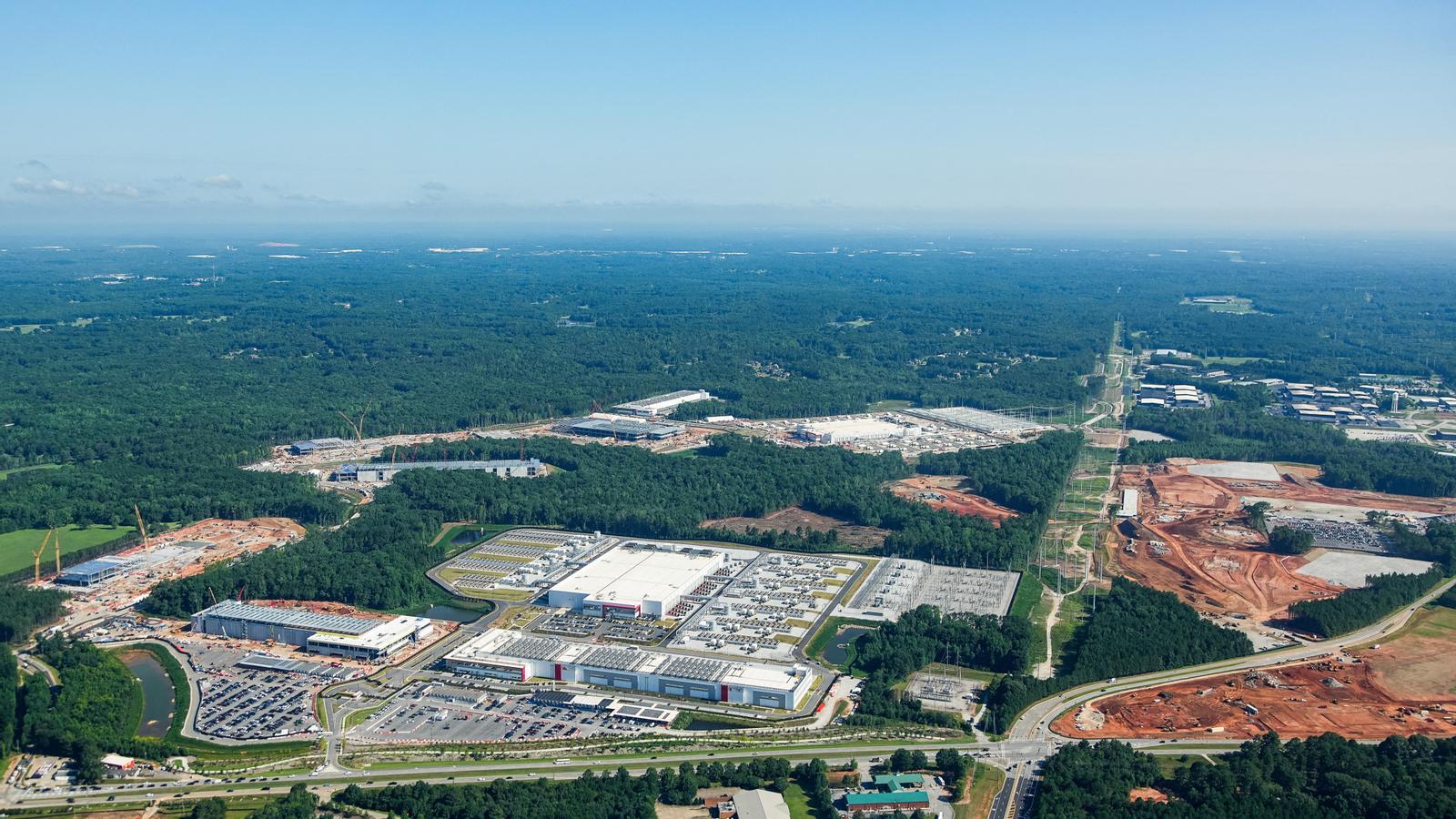 Aerial view of the QTS Fayetteville Data Center, in Fayetteville (Georgia), in the United States.