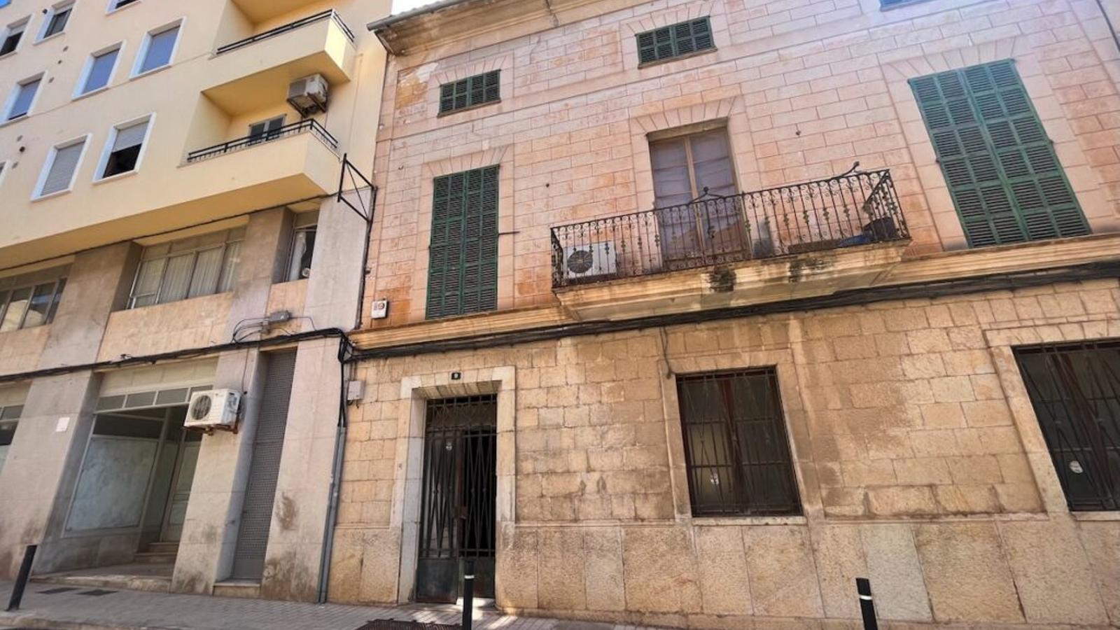 The building that until now was abandoned will be a youth center