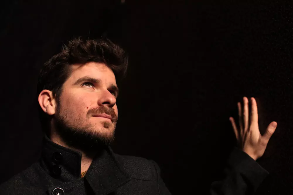 El pianista Marco Mezquida va participar a l'estrena de 'Tres amores oscuros'