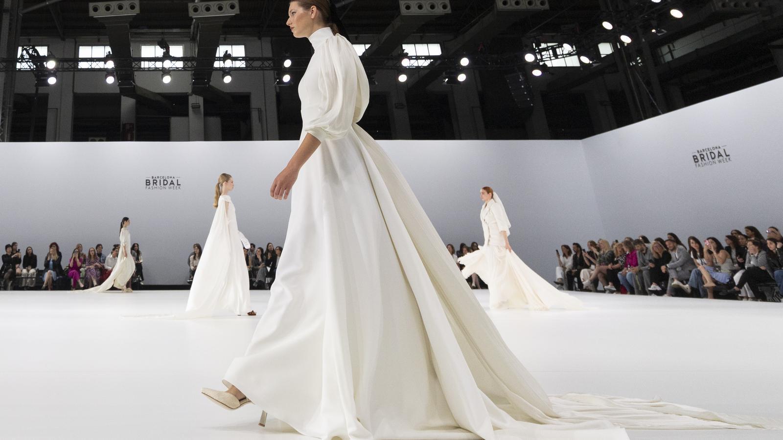 Desfile de la diseñadora Raquel López en el marco de la pasarela de la Barcelona Bridal Fashion Week colecciones del 2026.