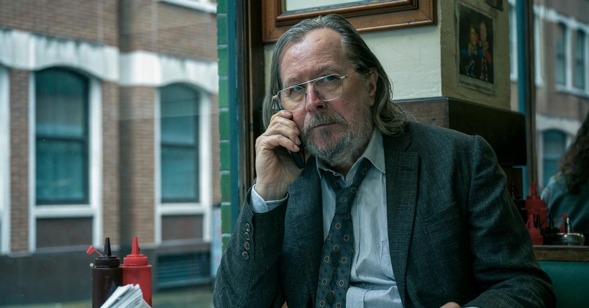 does gary oldman smoke cigarettes in real life Suddenly, after several seasons, Gary