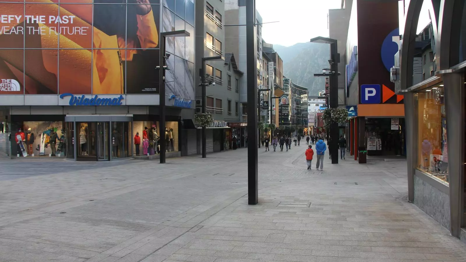 L'avinguda de Meritxell aquest diumenge. / ARA ANDORRA