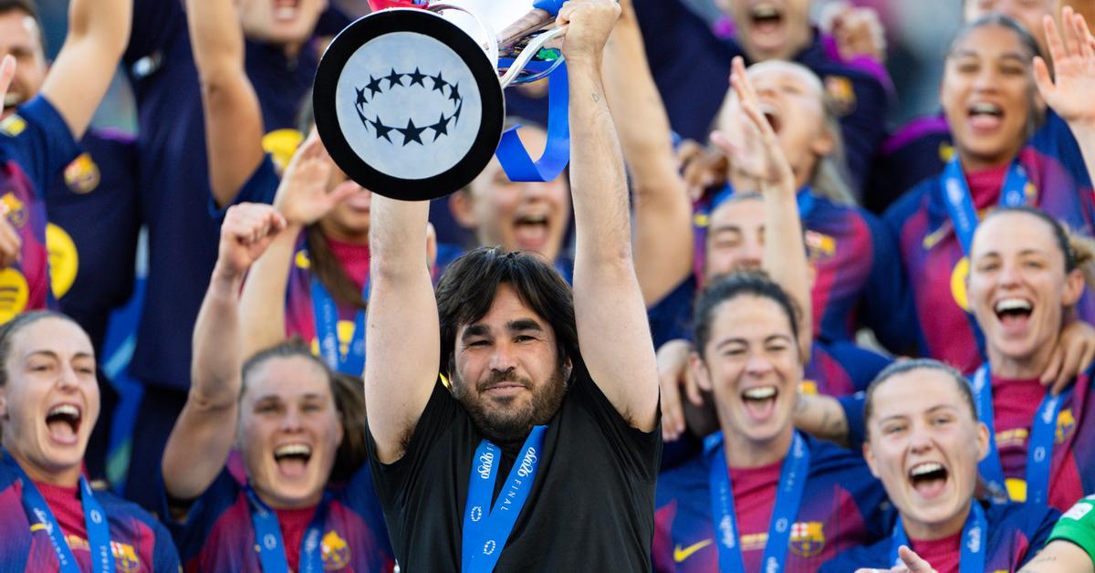 La sortida de diverses jugadores destacades, les lesions i el paper qüestionat de l'entrenador han creat dubtes sobre les capacitats del Barça aquesta temporada, però l'equip ha respost afegint quatre títols més a les vitrines del club