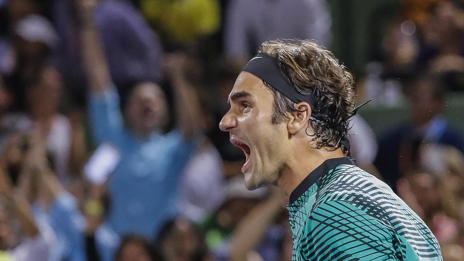 Federer torna a superar a Nadal i aixeca el títol a Miami