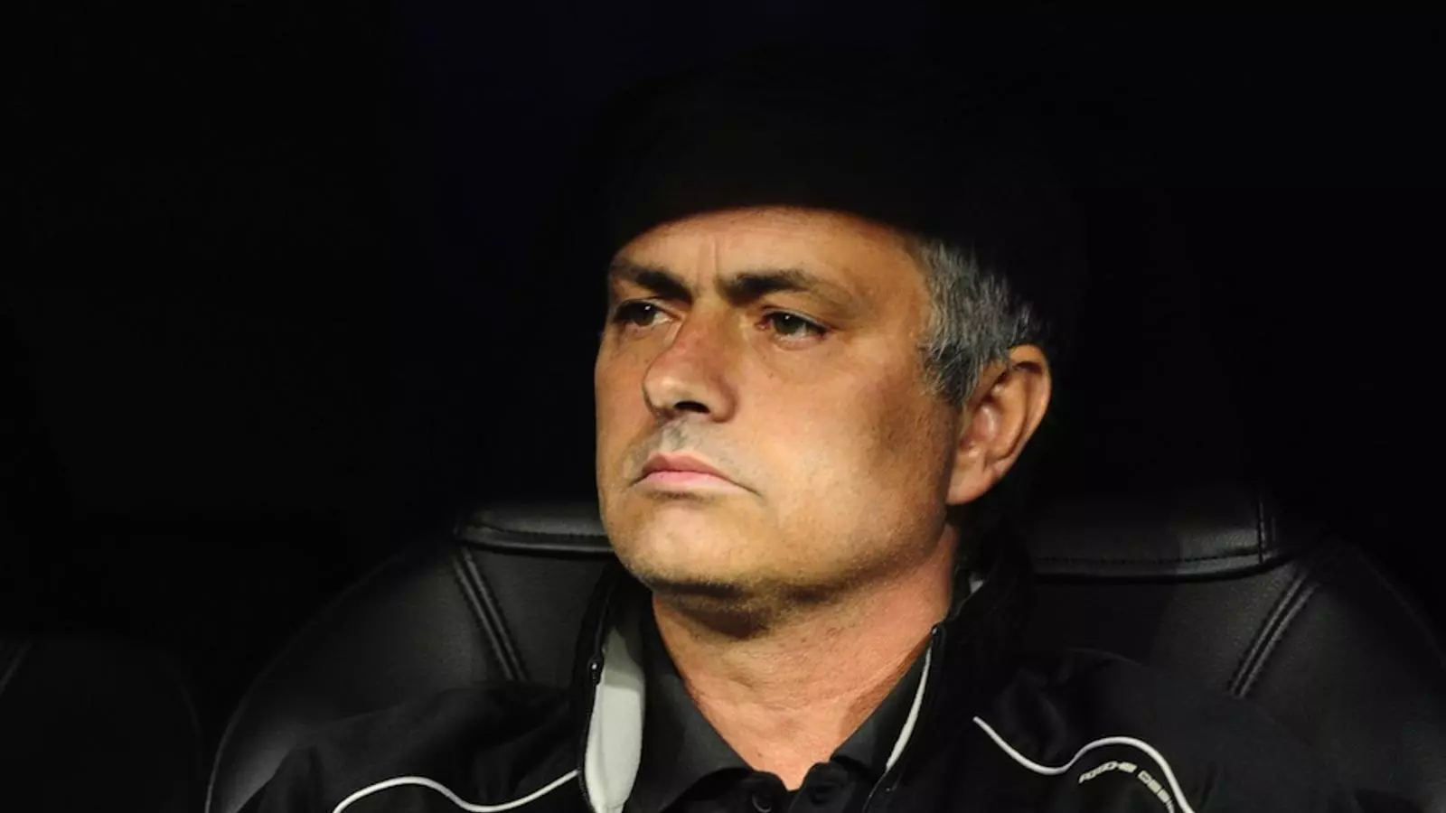 José Mourinho a la banqueta del Bernabéu