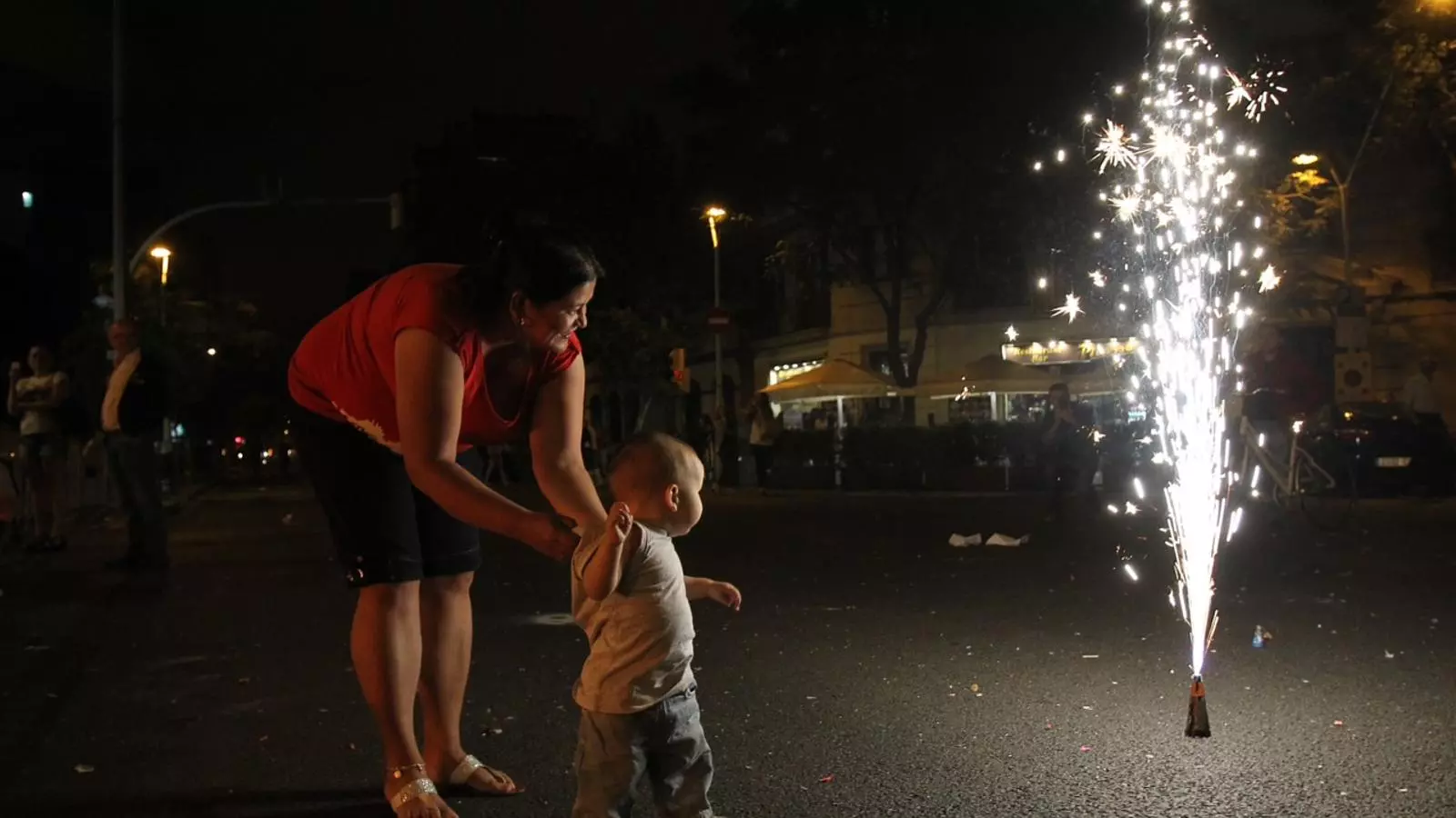 Nit de Sant Joan a Barcelona / PERE VIRGILI
