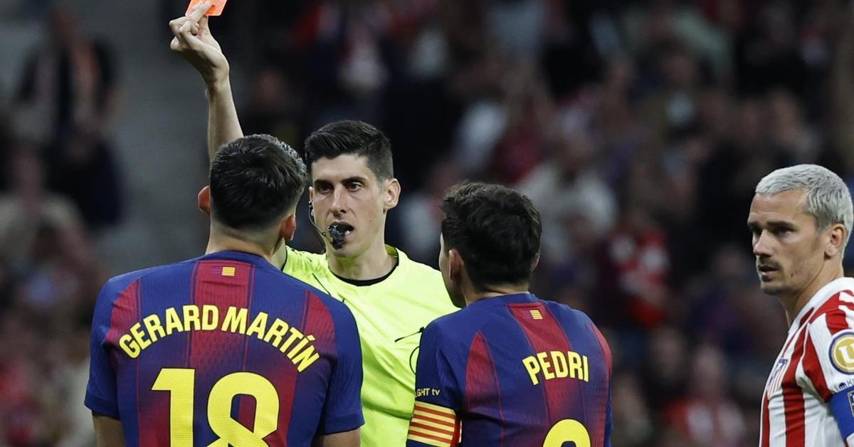 El pròxim Mundial de futbol introduirà un paquet de mesures reglamentàries amb un objectiu clar: augmentar el temps real de joc i reduir les interrupcions que tallen el ritme dels partits.