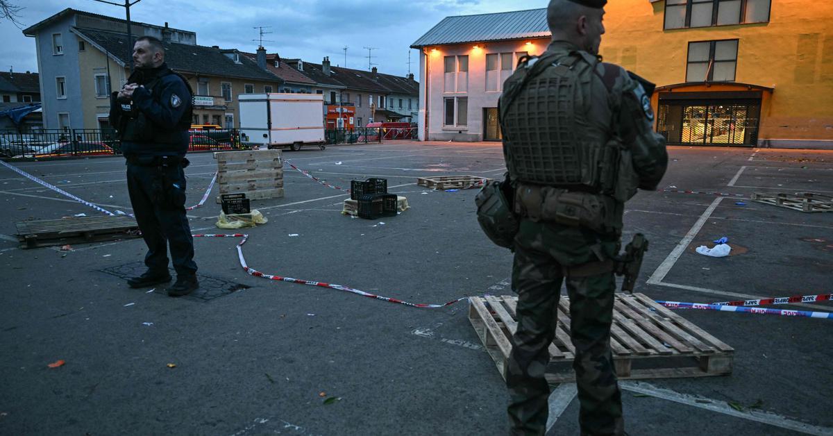 フランスでのナイフ攻撃で少なくとも1人の死者と3人が負傷しました