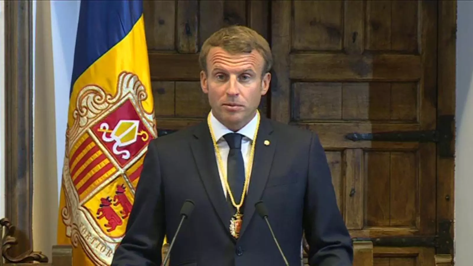 El Copríncep francès, Emmanuel Macron
