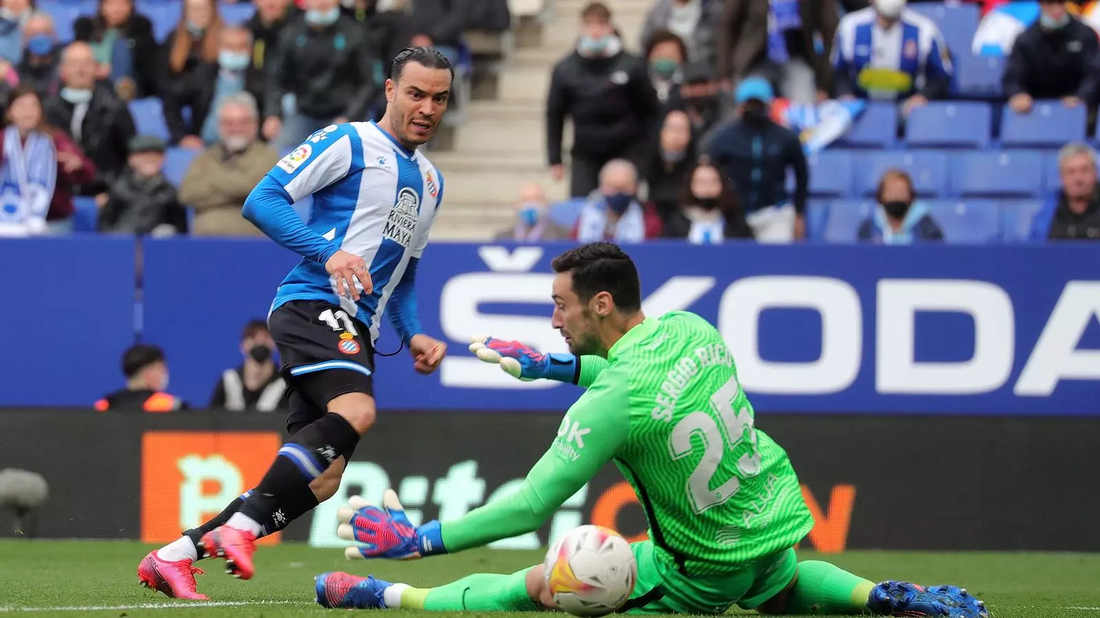 Raúl de Tomás va igualar contra el Mallorca els gols de Sergio García a Cornellà-El Prat (26)