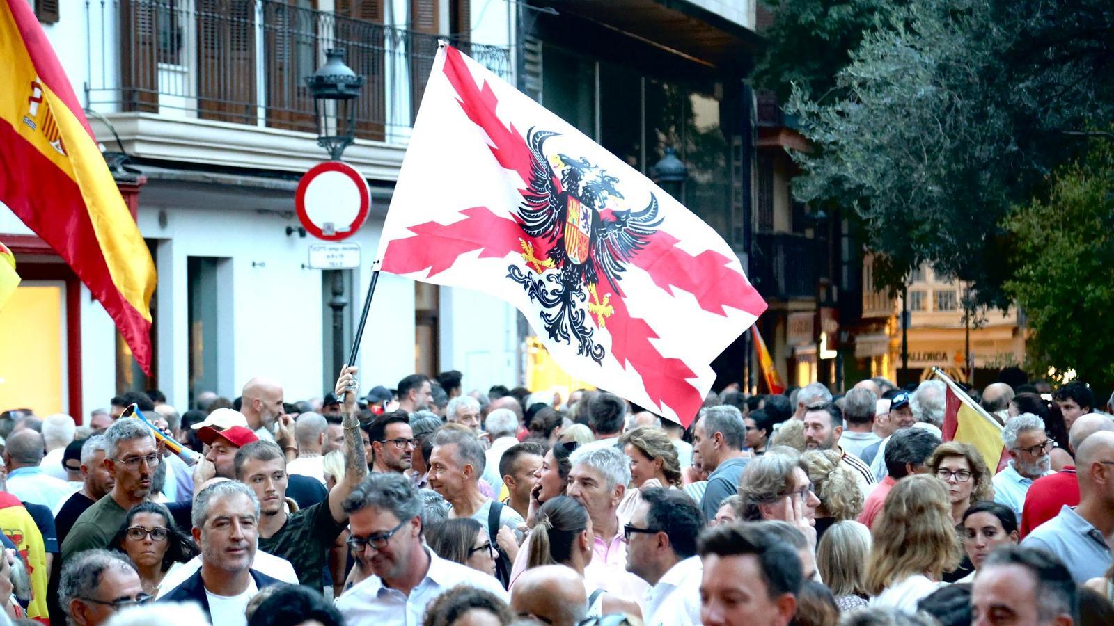 Una de les banderes que s'han pogut veure.