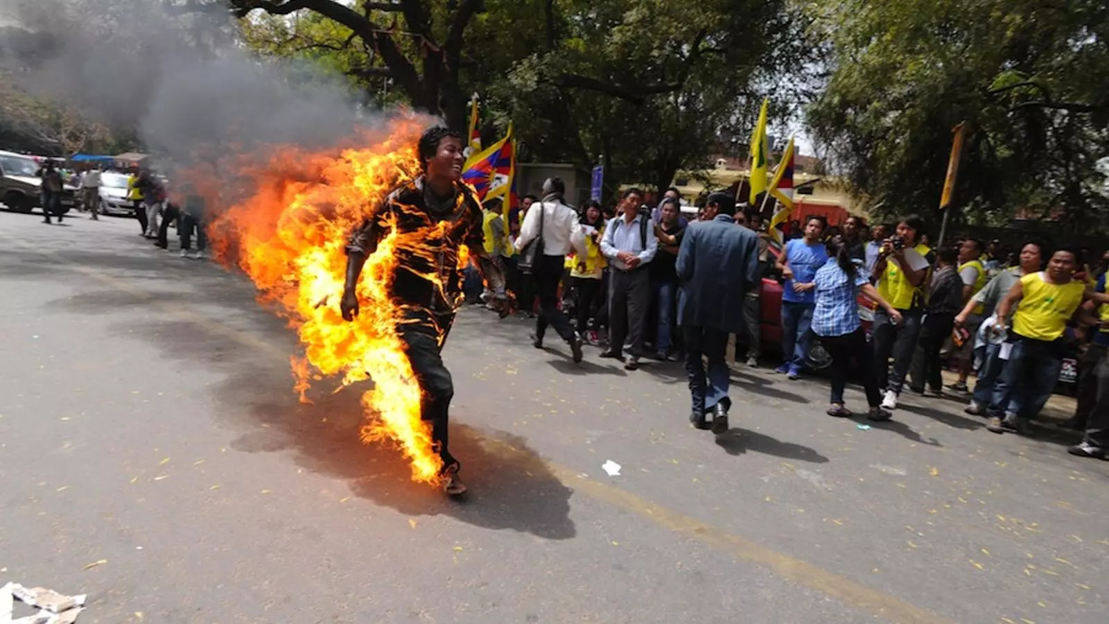 Un tibetà es crema a la Índia per protestar per la visita de Hu Jintao / AFP