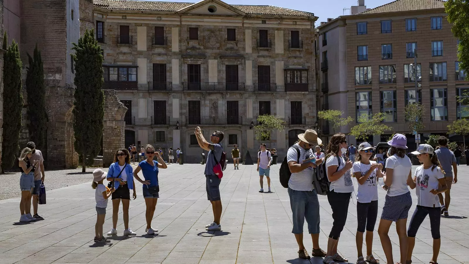 Turisme a laplaça de la Ctedral de Barcelona