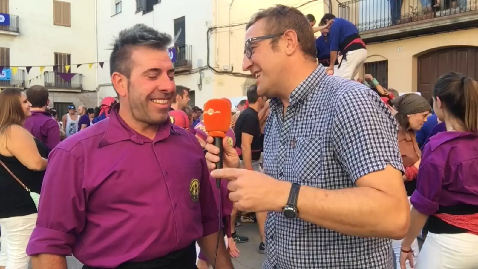 El programa 'Sempre amunt!' s'enregistra i s'edita a través d'un smartphone