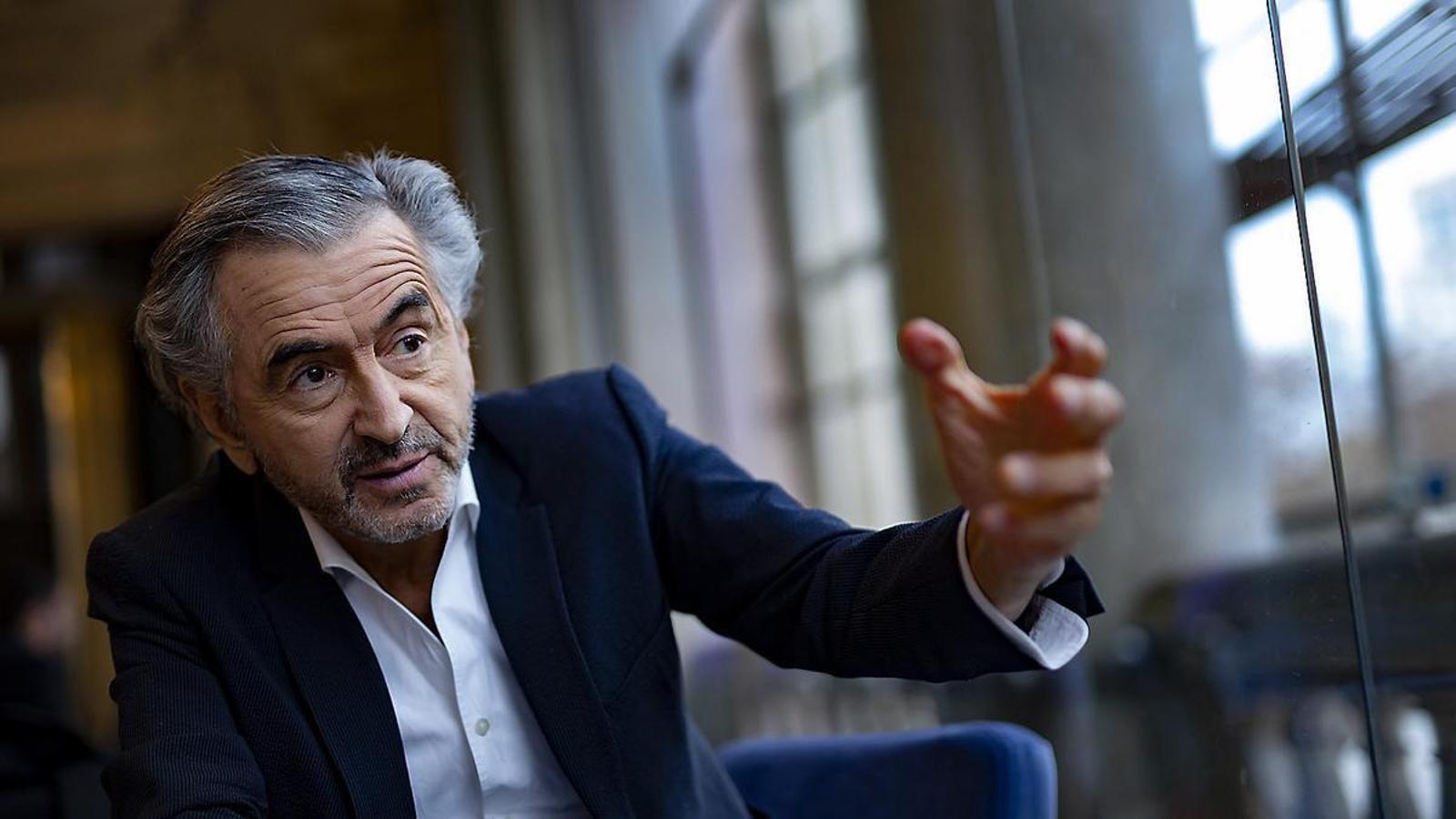 The French philosopher Bernard Henri Levy, in the image during his recent visit to Barcelona, has been the driving force behind the disappointing Manifesto of Patriots Europe House, in flames.