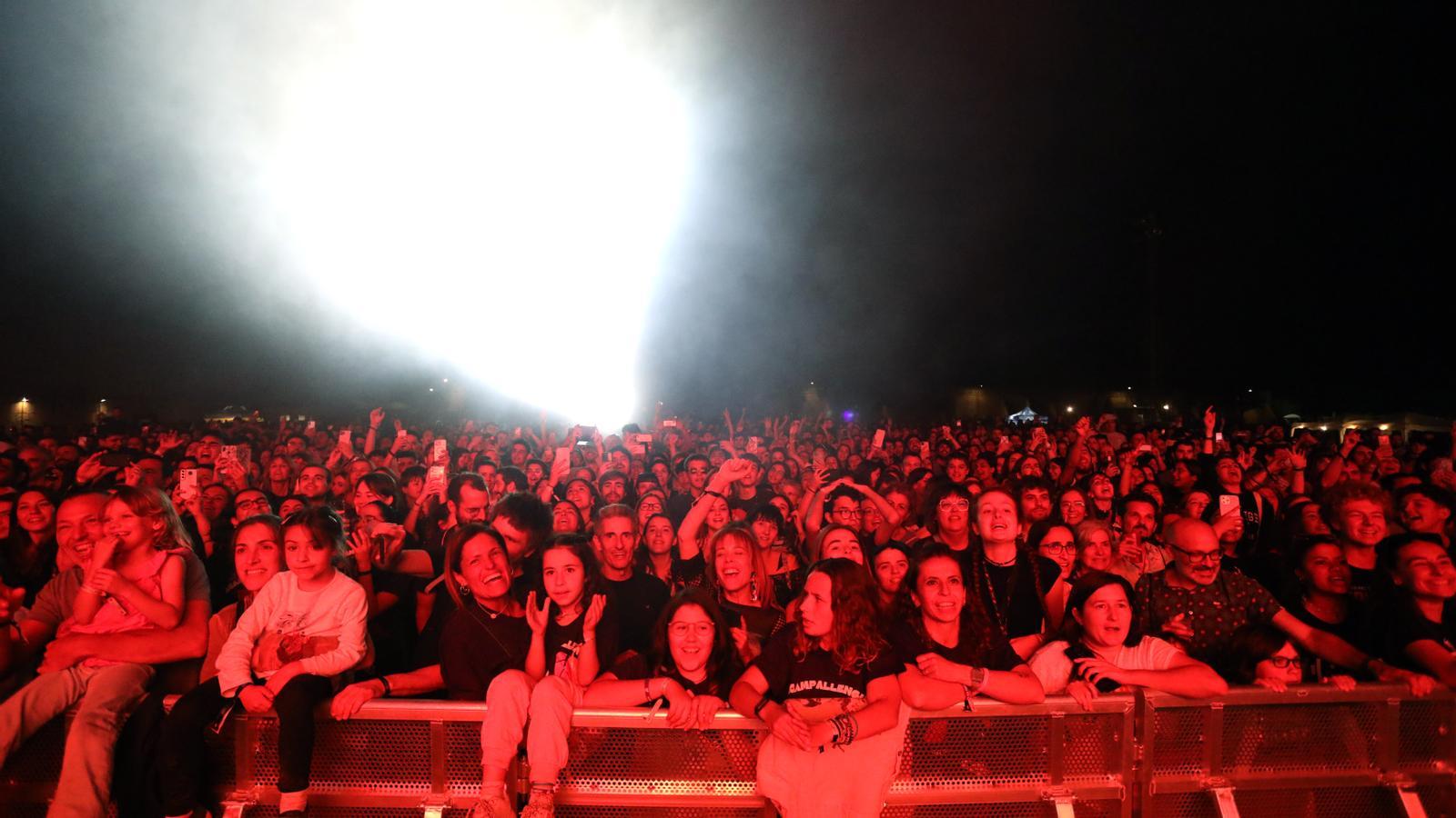 Ambient del concert d'Antònia Font a l’Acampallengua de 2023.