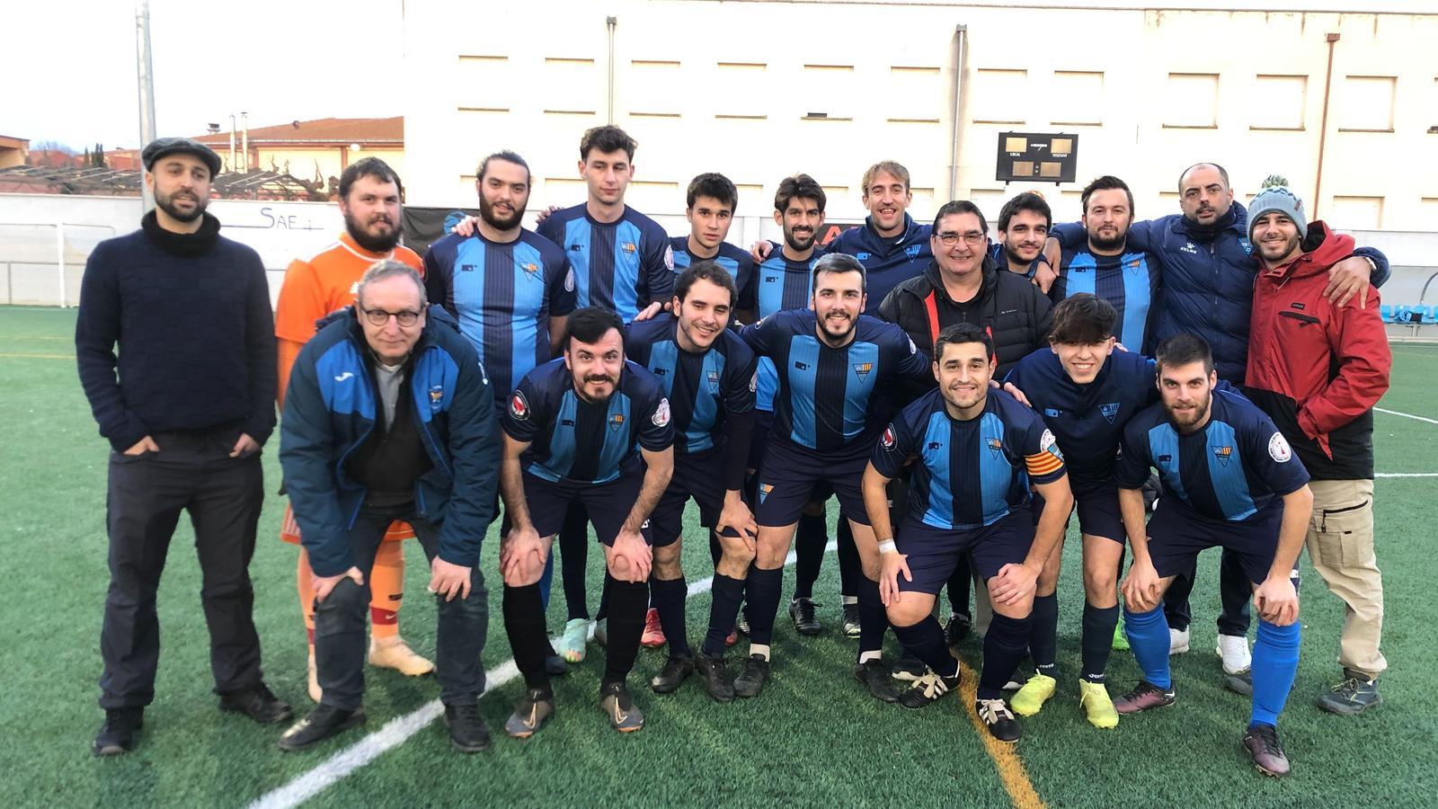 La Unió Esportiva Siurana al seu camp.