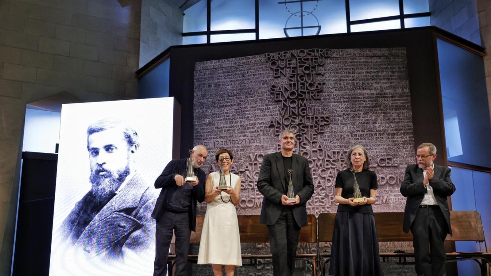 The architects Ramon Vilalta, Kazuyo Sejima, Rafael Aranda, Carme Pigem and Jordi Faulí at the Sagrada Familia