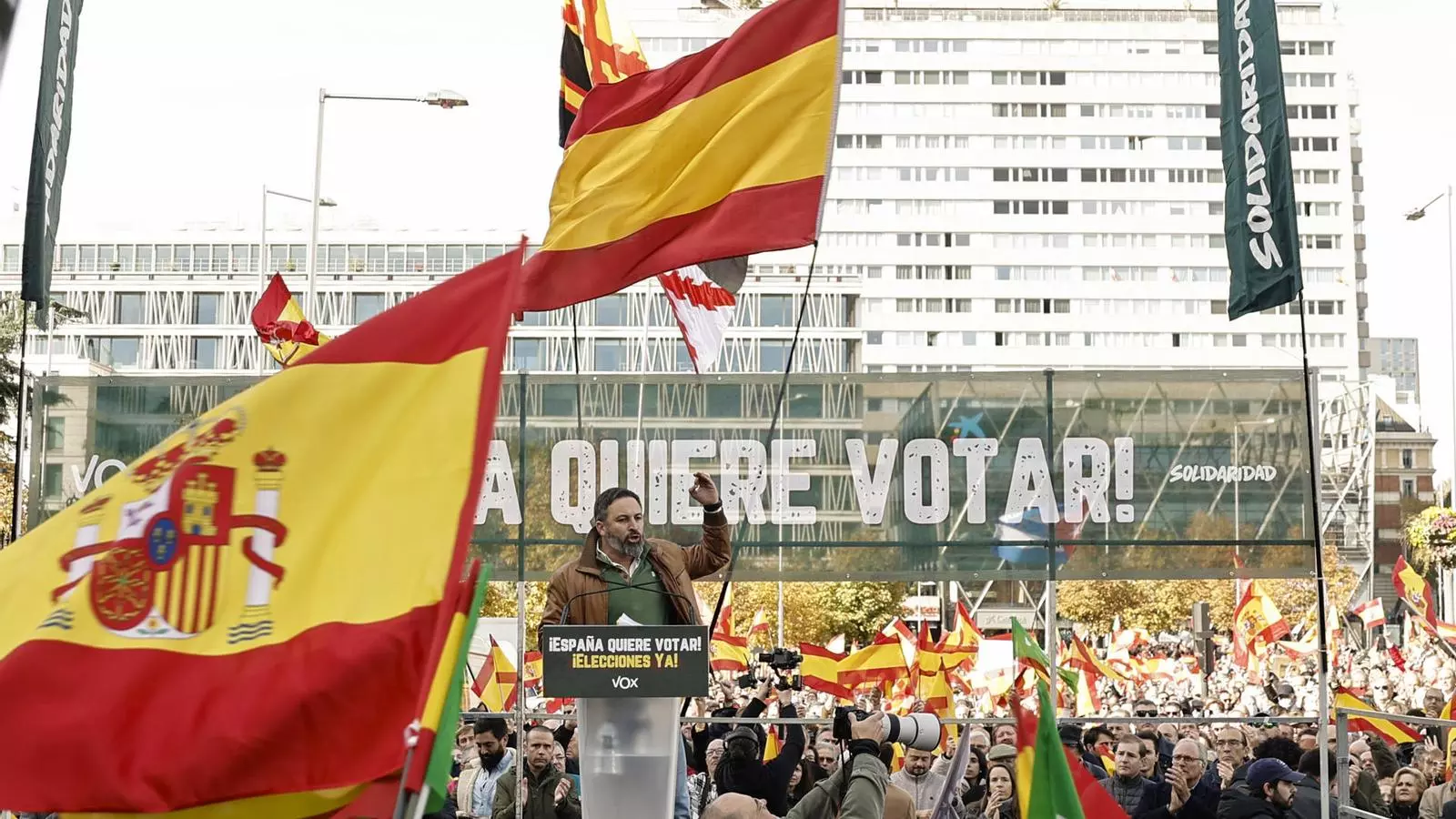 Santiago Abascal, intervenint en la concentració convocada per Vox contra el govern espanyol i la reforma de la sedició