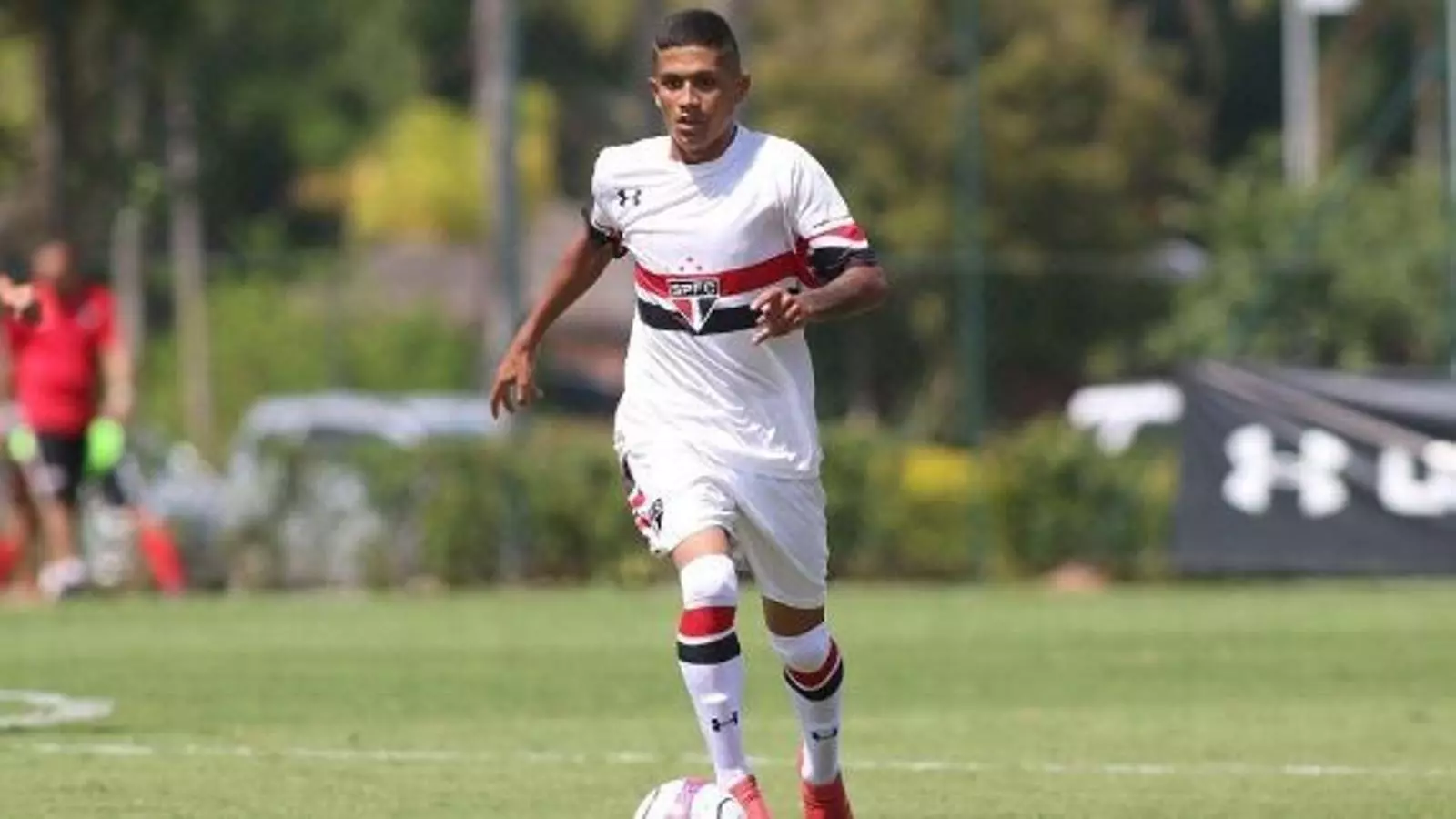 Gustavo Maia en un partit amb el Sub-19 del Sao Paolo / ESPN