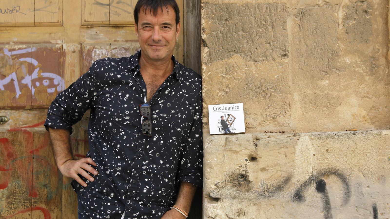 Cris Juanico ahir divendres a Palma per presentar el seu nou doble CD i recopilatori ‘Tretze cançons desordenades + tretze peces retrobades’.