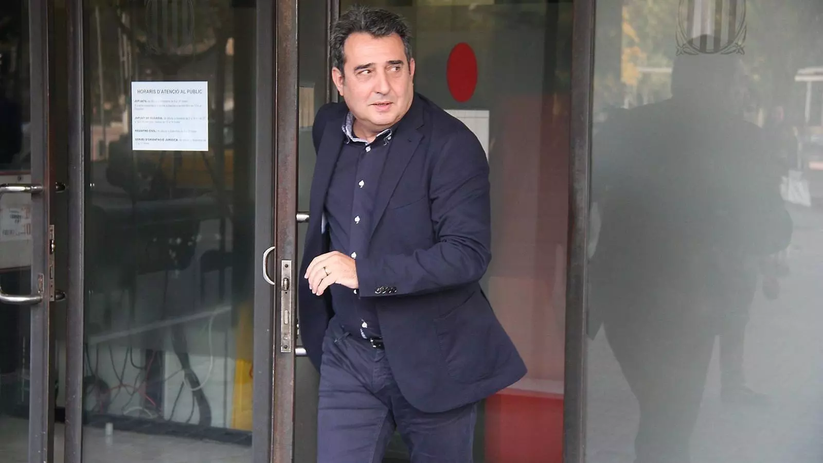 Bustos diu que els diners cobrats de CASSA eren legals