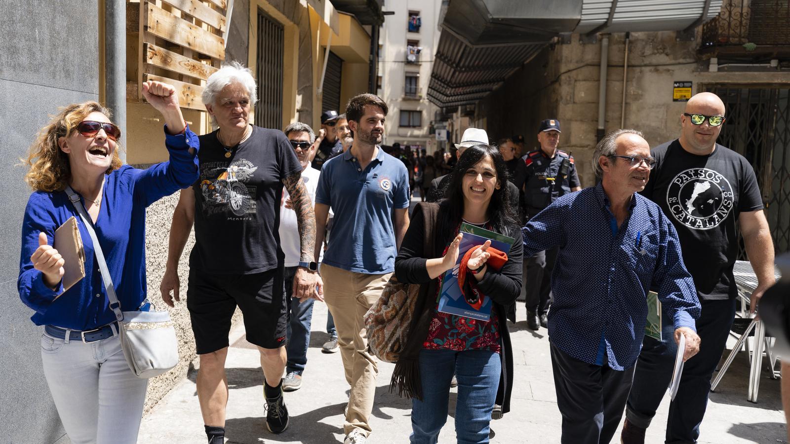 Sílvia Orriols arriving at the Ripoll Town Hall.