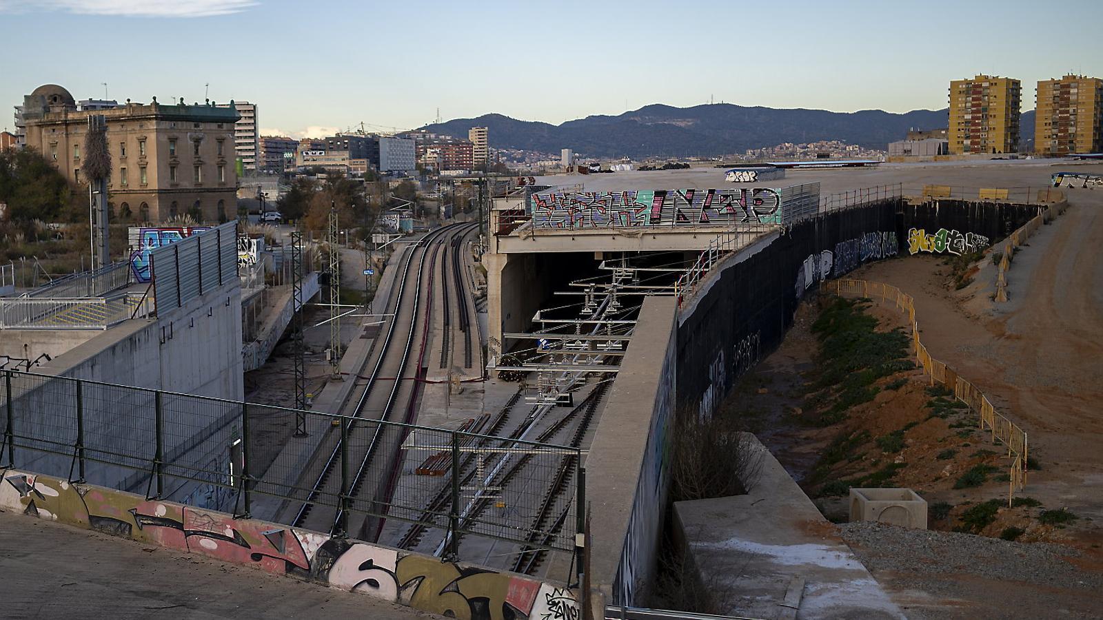 Obras de la futura L9 en La Sagrera. LORENA SOPENA