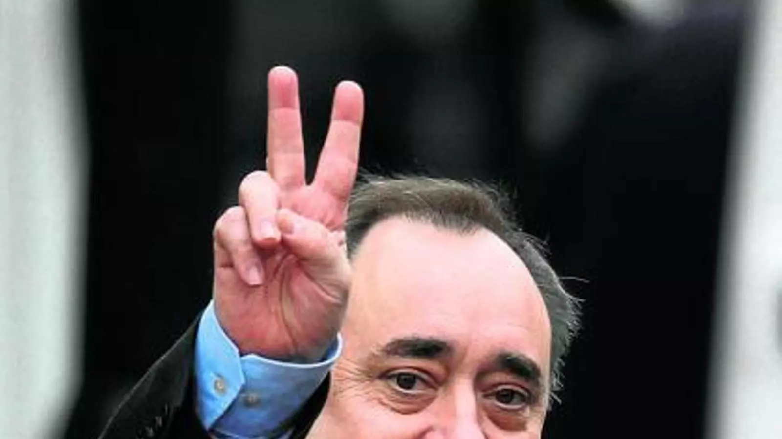 El primer ministre escocès, Alex Salmond, ahir a Edimburg, des d'on va advertir Londres que no interfereixi en la consulta.