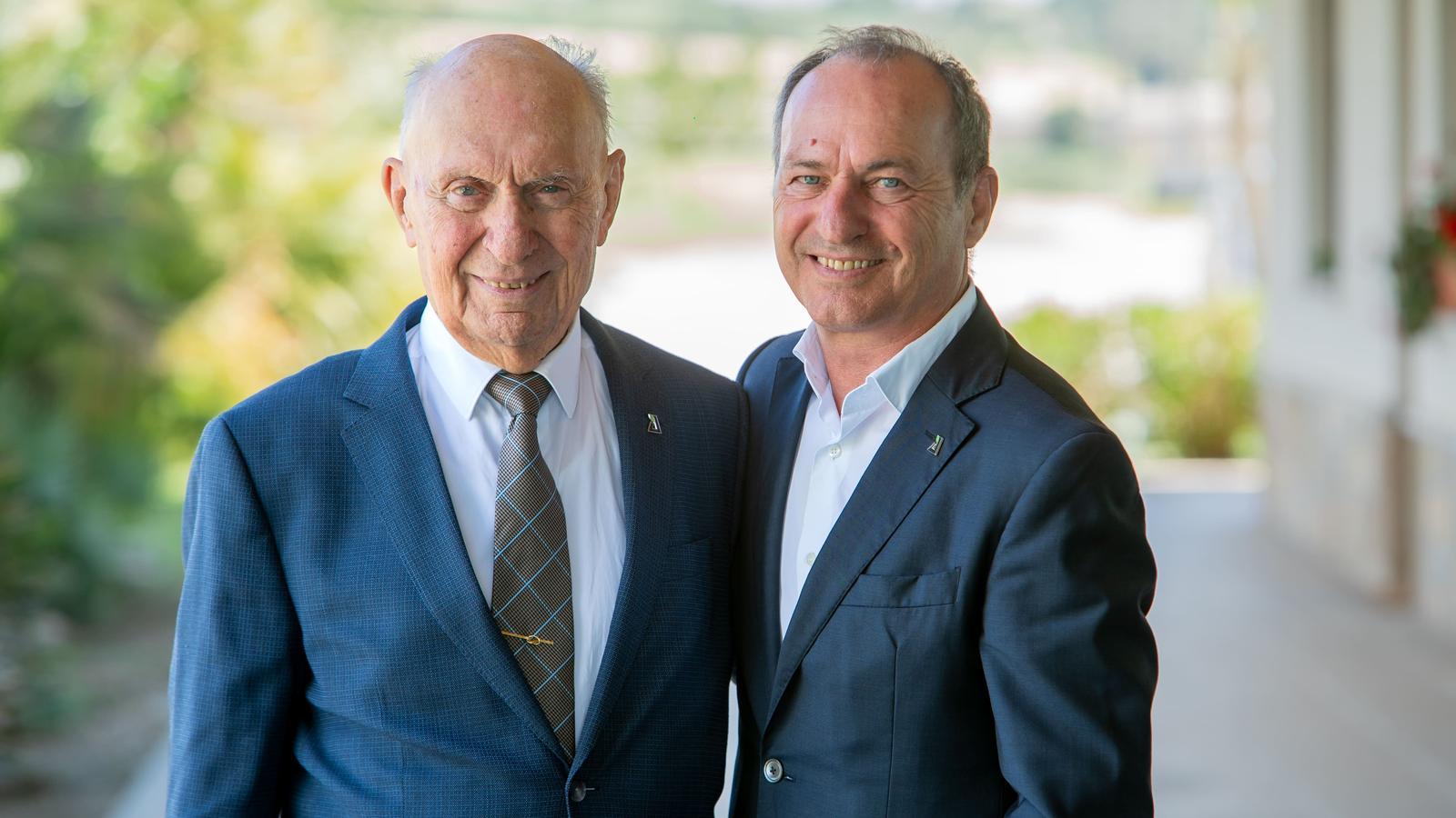 The honorary president of BonÀrea Corporació, Jaume Alsina (left), with the president and CEO of the group, Ramon Alsina (right)