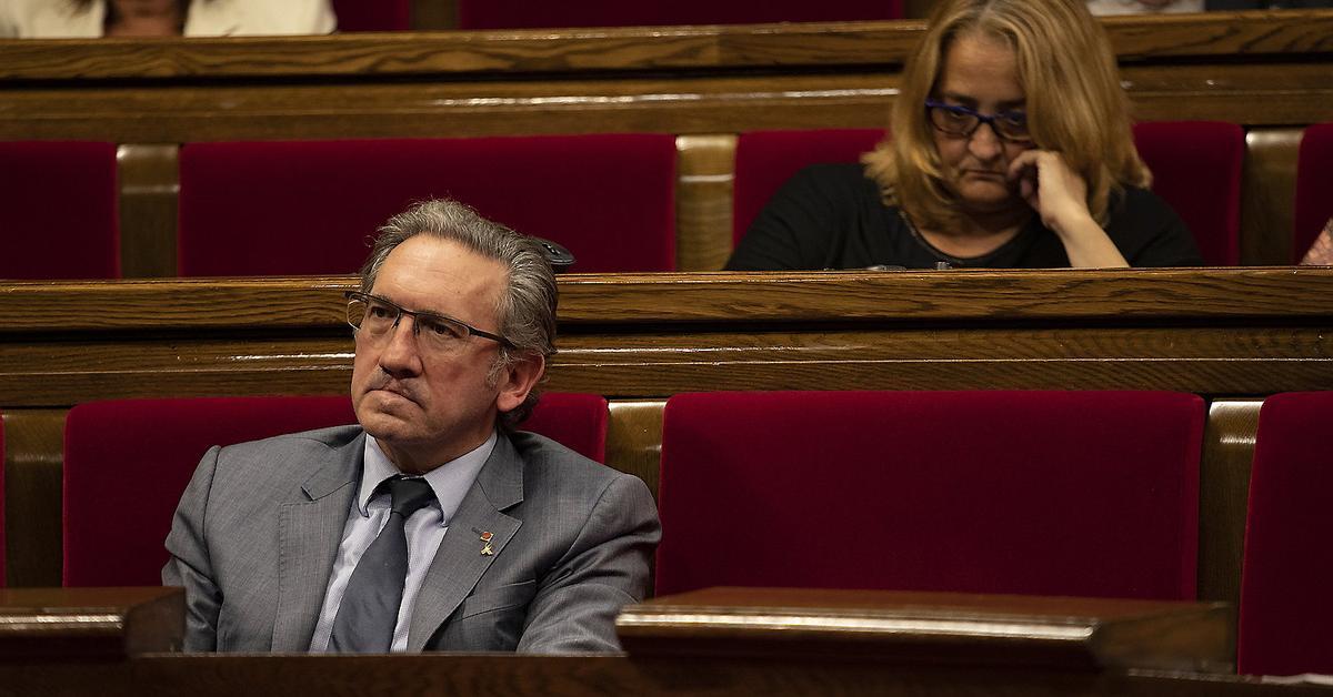 Nou gir en la batalla de Junts a Barcelona. L'exconseller Jaume Giró ha descartat formalment presentar-se a les primàries de Junts a Barcelona, segons ha fet públic en un escrit públic al qual ha tingut accés l'ARA
