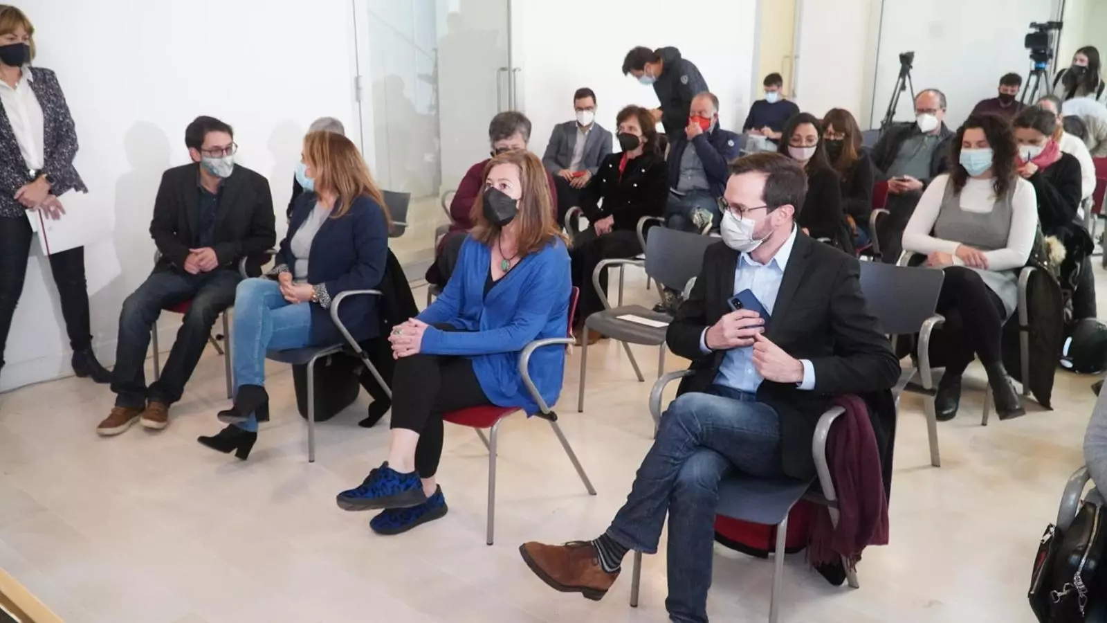 La presidenta Armengol i altres autoritats institucionals de l'illa.