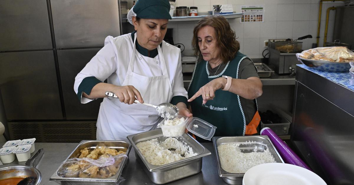 Les escoles de Corbins i Artesa de Lleida i el centre de dia de Fondarella cuinen menús per als alumnes i per a la gent gran