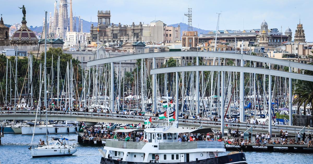 Barcelona: Flotilla Boats Seek Shelter From Storms