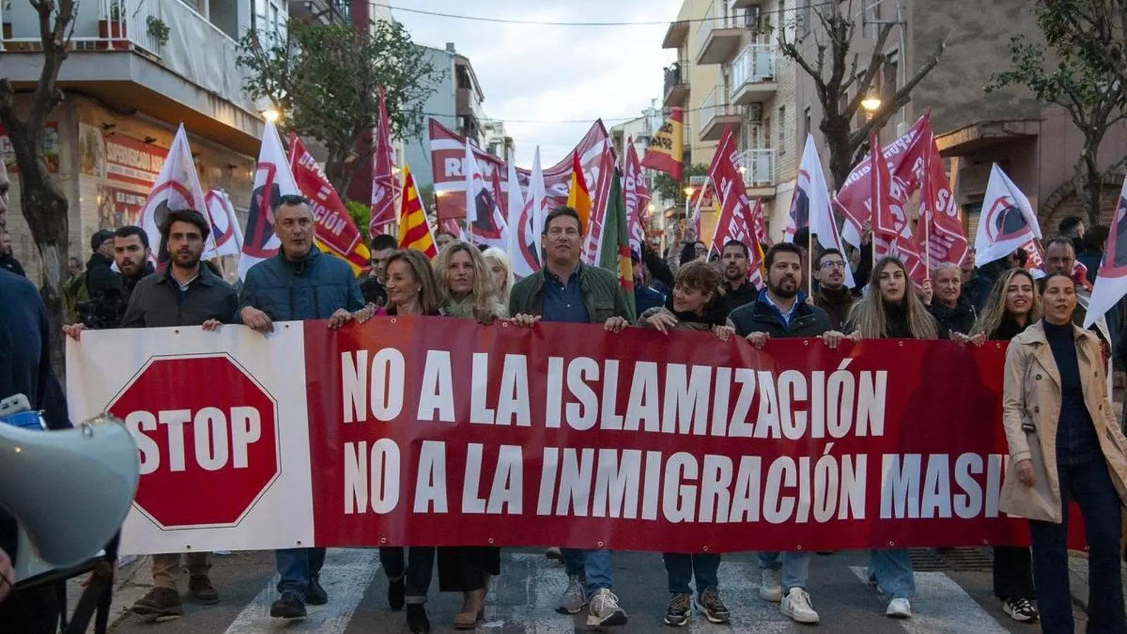 La manifestació només ha renuit una seixantena de persones