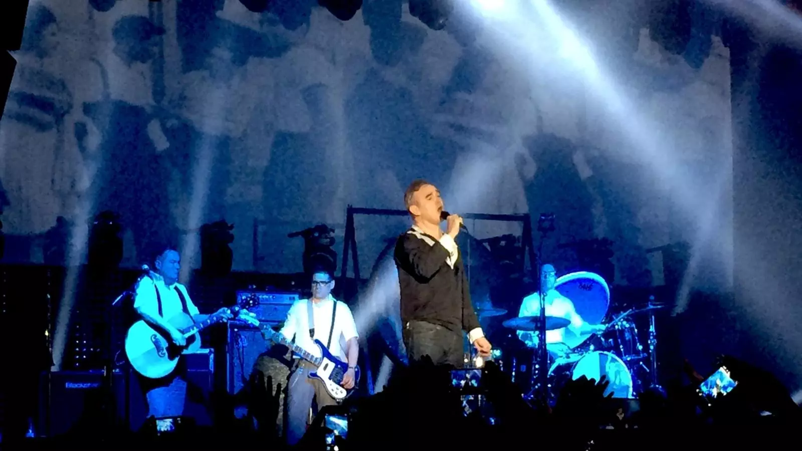 Morrissey durant el concert a Razzmatazz