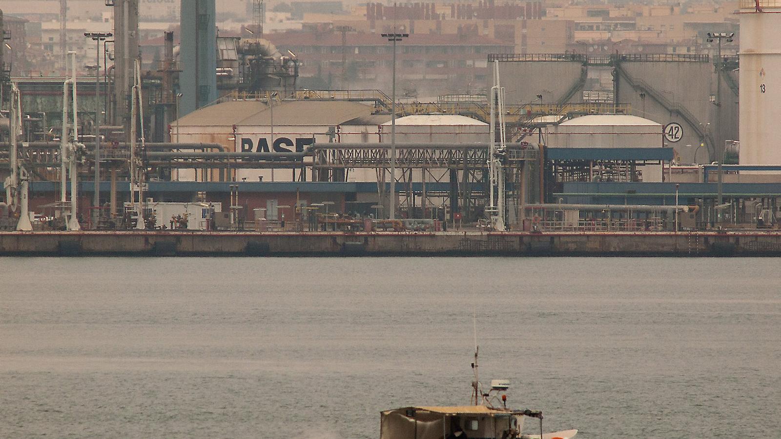 Archive image of the port of Tarragona.