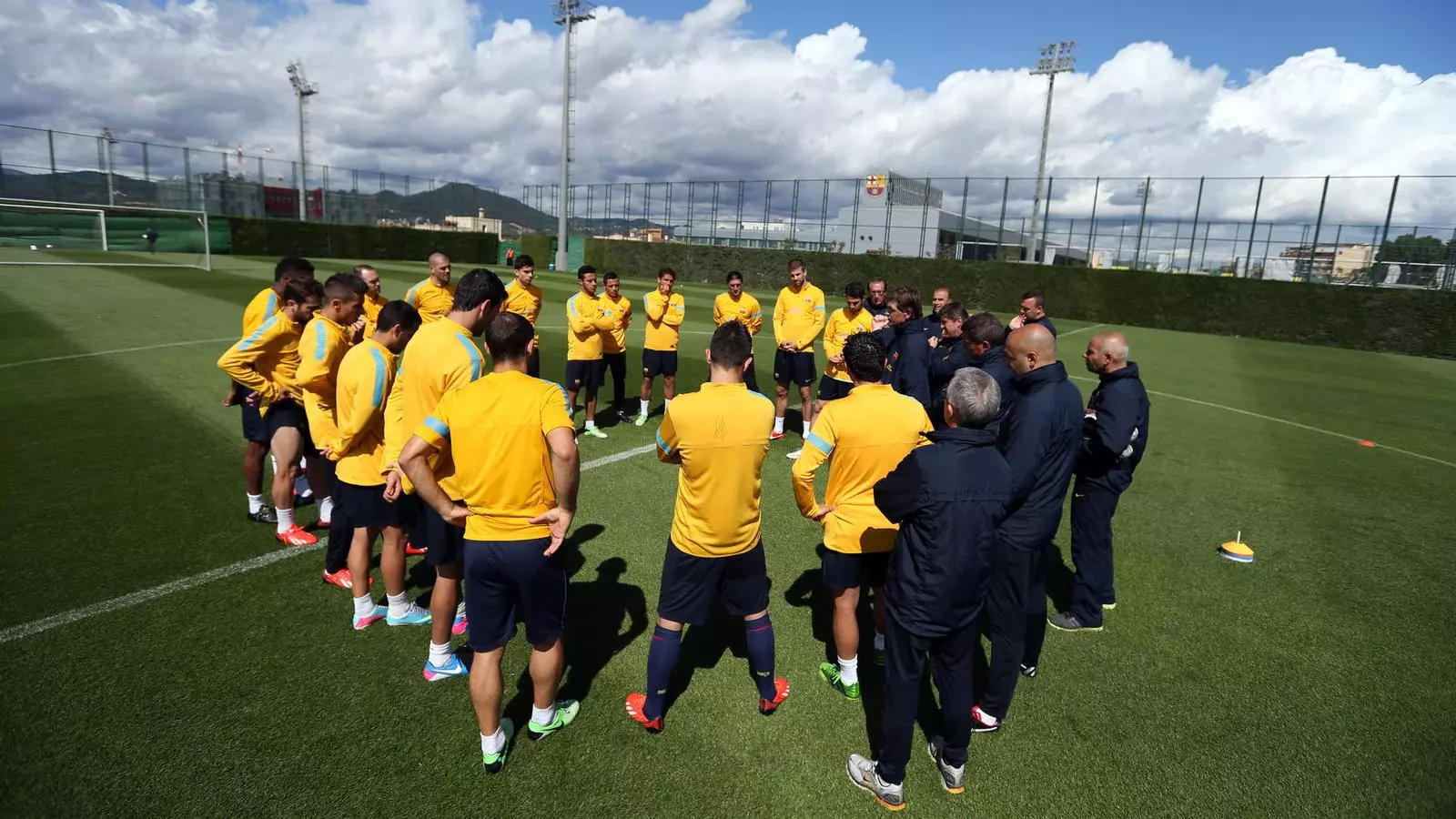 Tito Vilanova durant l'entrenament d'ahir.