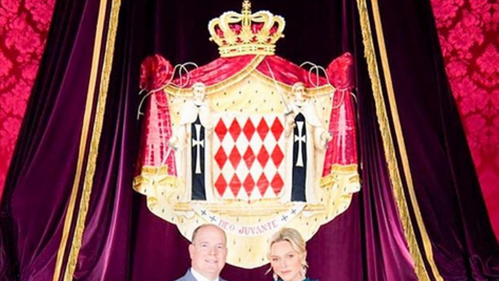 Els prínceps de Mònaco amb els seus dos fills
