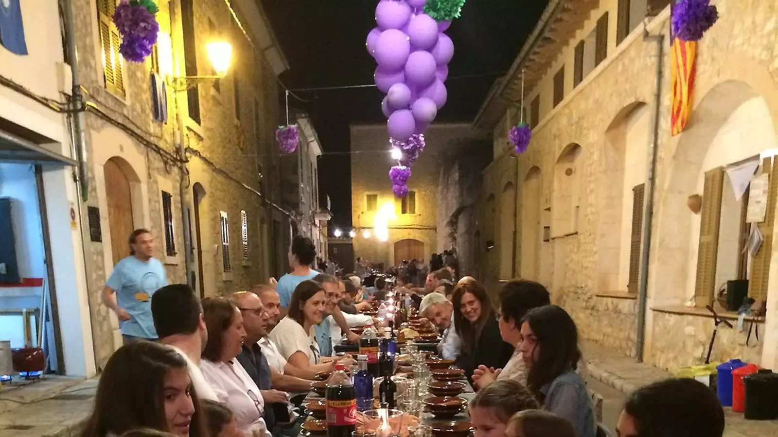 Binissalem posa la cirereta a mig segle de Festes del Vermar