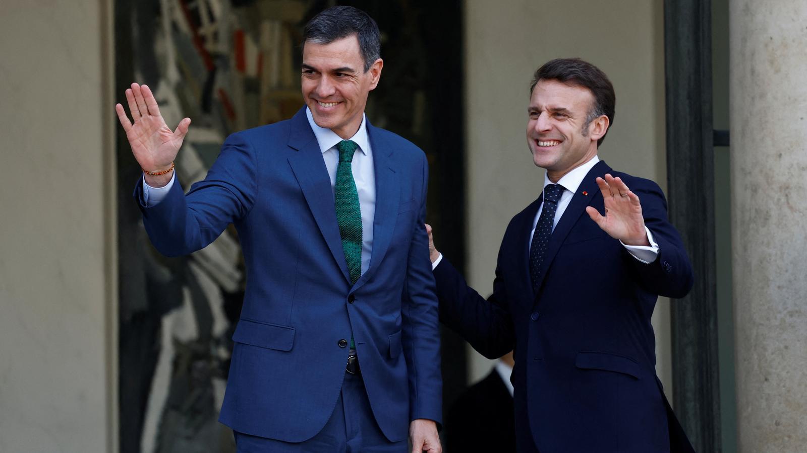El presidente francés, Emmanuel Macron y el presidente del gobierno español, Pedro Sánchez, , el 17 de febrero de 2025