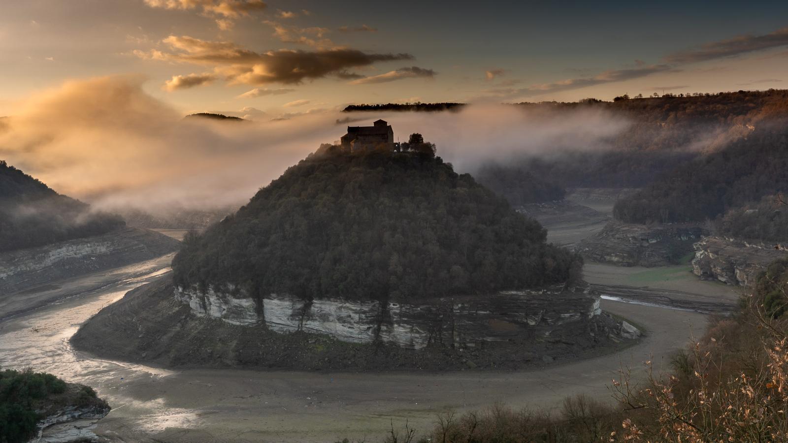 Imatge d'ahir del meandre del Ter de Sant Pere de Casserres que desemboca al pantà de Sau