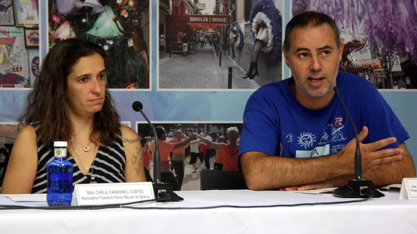 La presidenta de la Fundació Festa Major de Gràcia, Carla Carbonell, i el regidor del Districte de Gràcia, Eloi Badia, durant la roda de premsa del 21 d'agost de 2019