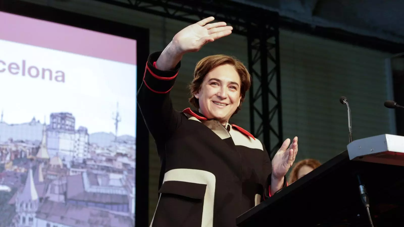 Ada Colau durant el seu primer discurs com a candidata oficial de Barcelona en Comú / CRISTINA CALDERER
