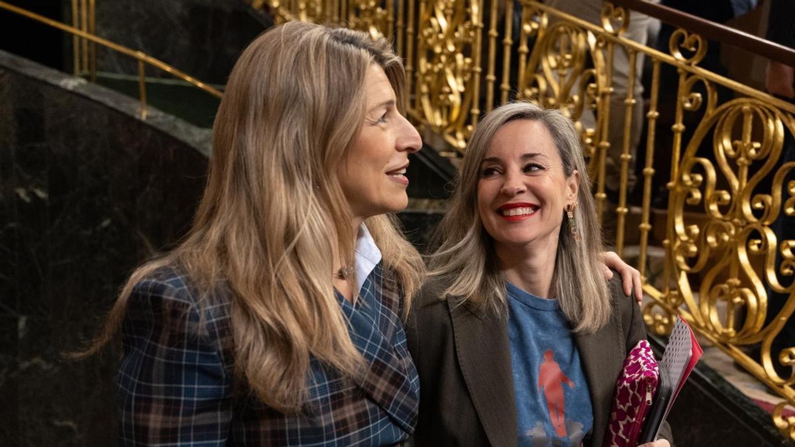 Yolanda Díaz and Verónica Martínez Barbero arriving at the Hemicycle of the Congress of Deputies last February